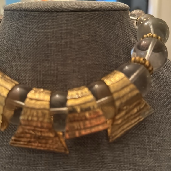 Vintage, MCM CADORO, signed,acrylic/gold tone, chunky necklace sexy MOD Bold ! - Picture 9 of 11